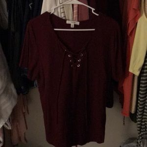 maroon shirt